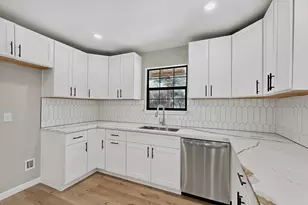 158 Fealy Rd, Red Rock, TX 78662 - Photo 17