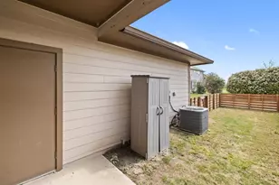 719 Coconut Grove St, Pflugerville, TX 78660 - Photo 29