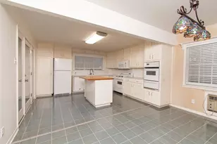 4510 Russell Dr, Austin, TX 78745 - Photo 5