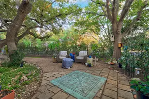 111 Brazos Dr, Georgetown, TX 78628 - Photo 37