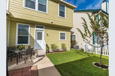215 Michaelis #B, Kyle, TX 78640 - Photo 13