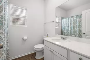 104 Blue Blaze Trl, Georgetown, TX 78628 - Photo 5