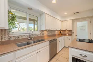 1822 Rowe Loop, Pflugerville, TX 78660 - Photo 9