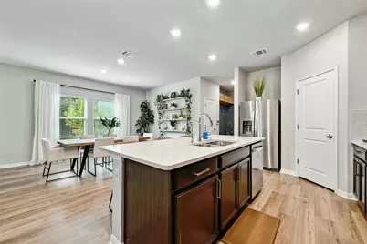 911 Bright Gemstone Way, Austin, TX 78748 - Photo 11