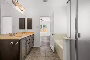 2215 McCombs St, Georgetown, TX 78626 - Photo 15