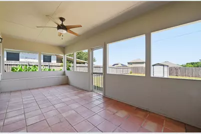 1910 Oaklawn Drive, Taylor, TX 76574 - Photo 33