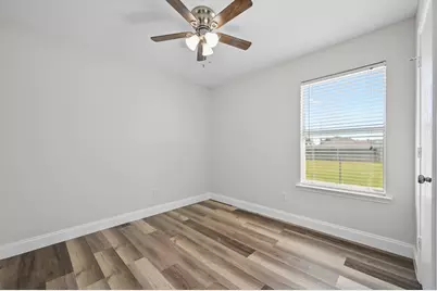 1910 Oaklawn Drive, Taylor, TX 76574 - Photo 25