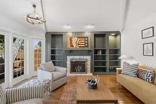 308 E Travis St, Fredericksburg, TX 78624 - Photo 17