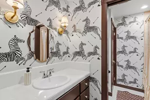 308 E Travis St, Fredericksburg, TX 78624 - Photo 27
