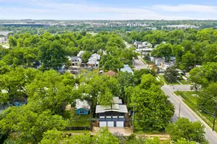 2202 Garden St, Austin, TX 78702 - Photo 27