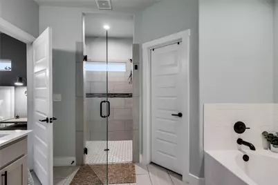 2111 American Drive, Lago Vista, TX 78645 - Photo 19
