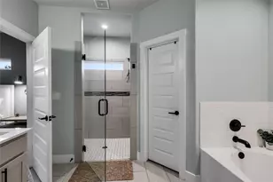 2111 American Dr, Lago Vista, TX 78645 - Photo 19