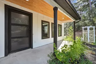 105 Mokolii Ct, Bastrop, TX 78602 - Photo 3