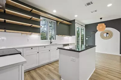 105 Mokolii Court, Bastrop, TX 78602 - Photo 5