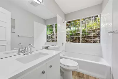 7 Hull Circle Drive, Austin, TX 78746 - Photo 15
