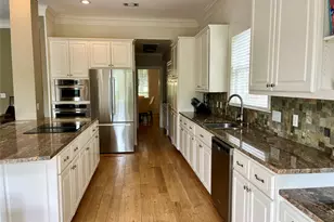 1733 Canonero Dr, Austin, TX 78746 - Photo 9