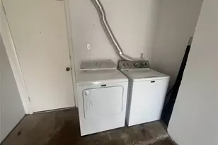 807 Lloyd Ln, Elgin, TX 78621 - Photo 13