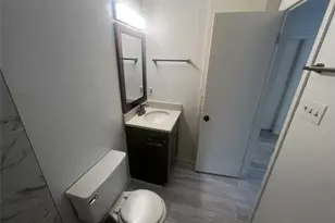 807 Lloyd Ln, Elgin, TX 78621 - Photo 11