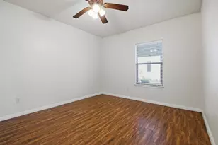 302 W San Antonio St, San Marcos, TX 78666 - Photo 21