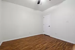 302 W San Antonio St, San Marcos, TX 78666 - Photo 31