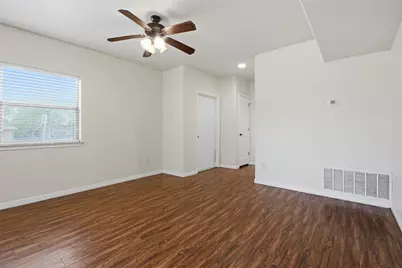 302 W San Antonio Street #101, San Marcos, TX 78666 - Photo 15