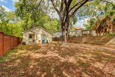 611 W Live Oak Street, Austin, TX 78704 - Photo 15