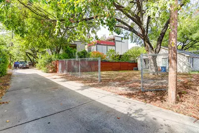 611 W Live Oak Street, Austin, TX 78704 - Photo 17