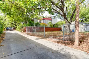 611 W Live Oak St, Austin, TX 78704 - Photo 17