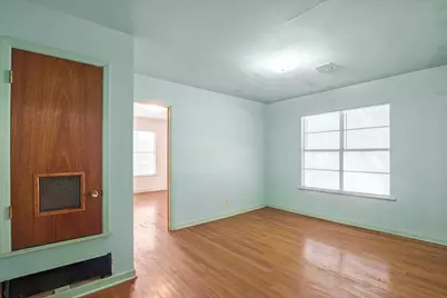 1007 Kimbro Street, Taylor, TX 76574 - Photo 15