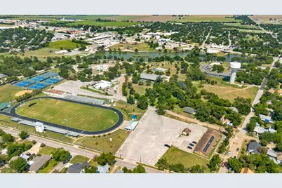 1007 Kimbro Street, Taylor, TX 76574 - Photo 31