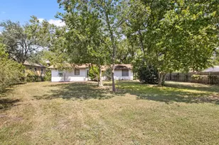 1007 Kimbro St, Taylor, TX 76574 - Photo 25