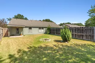 109 Prairie Springs Cove, Georgetown, TX 78626 - Photo 11