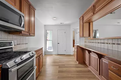 405 Oat Meadow Drive, Pflugerville, TX 78660 - Photo 9