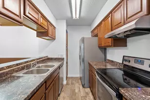 10616 Mellow Meadows Dr, Austin, TX 78750 - Photo 11
