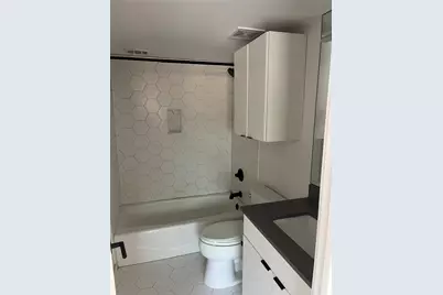 [Address not provided], Austin, TX 78705 - Photo 9