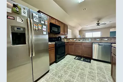 7521 Cedar Edge Drive, Austin, TX 78744 - Photo 3