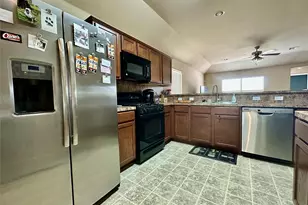 7521 Cedar Edge Dr, Austin, TX 78744 - Photo 3