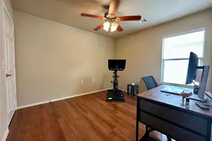 7521 Cedar Edge Dr, Austin, TX 78744 - Photo 15