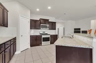 124 Sage Meadows Dr, San Marcos, TX 78666 - Photo 11