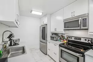 5801 Thunderbird St, Lago Vista, TX 78645 - Photo 7