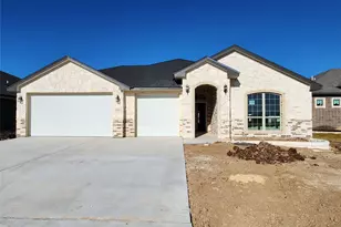 712 Golden Eagle Dr, Salado, TX 76571 - Photo 1