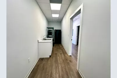 609 E University Avenue #110, Georgetown, TX 78626 - Photo 19