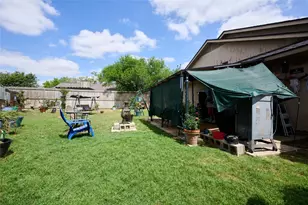 2003 Old W Pl, Round Rock, TX 78681 - Photo 3