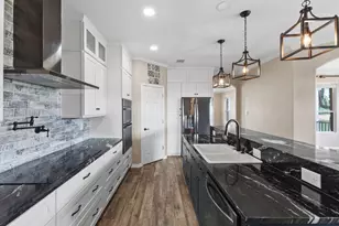 15020 Hero Way W, Leander, TX 78641 - Photo 23