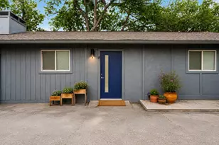 1706 Royal Hill Dr, Austin, TX 78741 - Photo 3