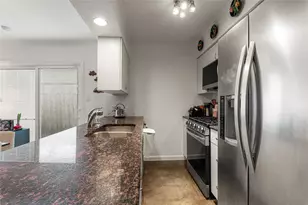 1706 Royal Hill Dr, Austin, TX 78741 - Photo 9