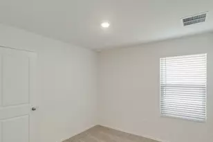 149 Schuenemann Wy, Uhland, TX 78640 - Photo 15