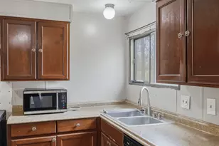 840 Oak Tree Rd, Seguin, TX 78155 - Photo 13