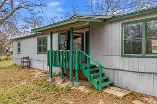 840 Oak Tree Rd, Seguin, TX 78155 - Photo 5