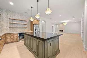 2800 Barton Point Dr, Austin, TX 78733 - Photo 11